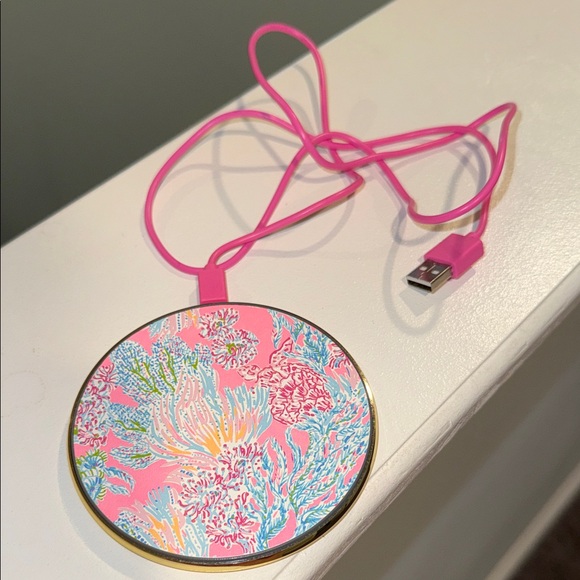 Lilly Pulitzer Wireless Charging Pad Seaing Things - Picture 4 of 4